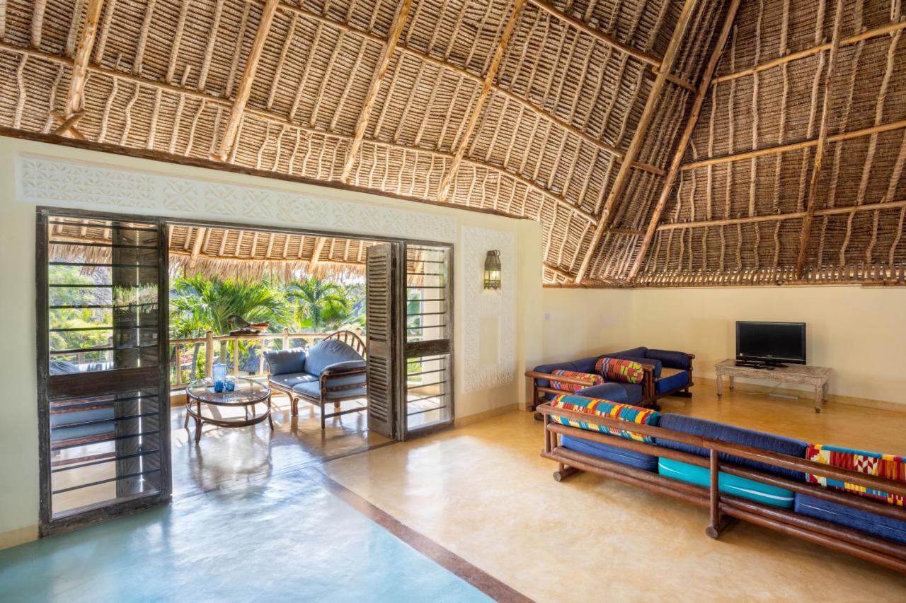 Aestus Villas Resort Diani Beach Exterior photo