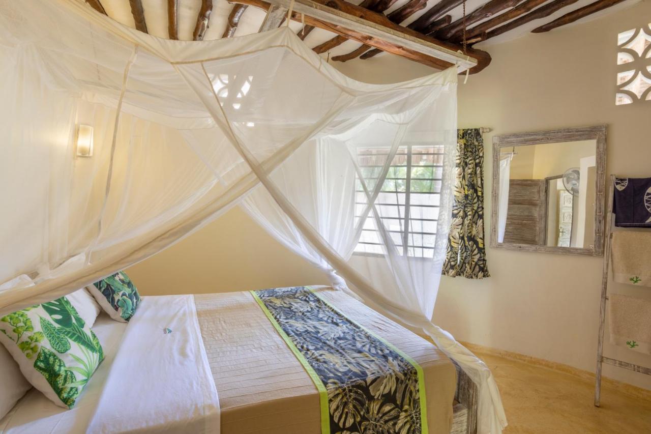 Aestus Villas Resort Diani Beach Exterior photo