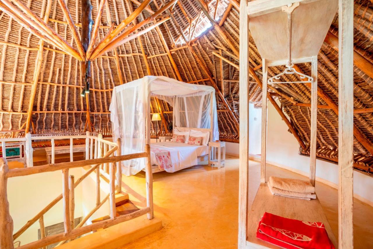 Aestus Villas Resort Diani Beach Exterior photo