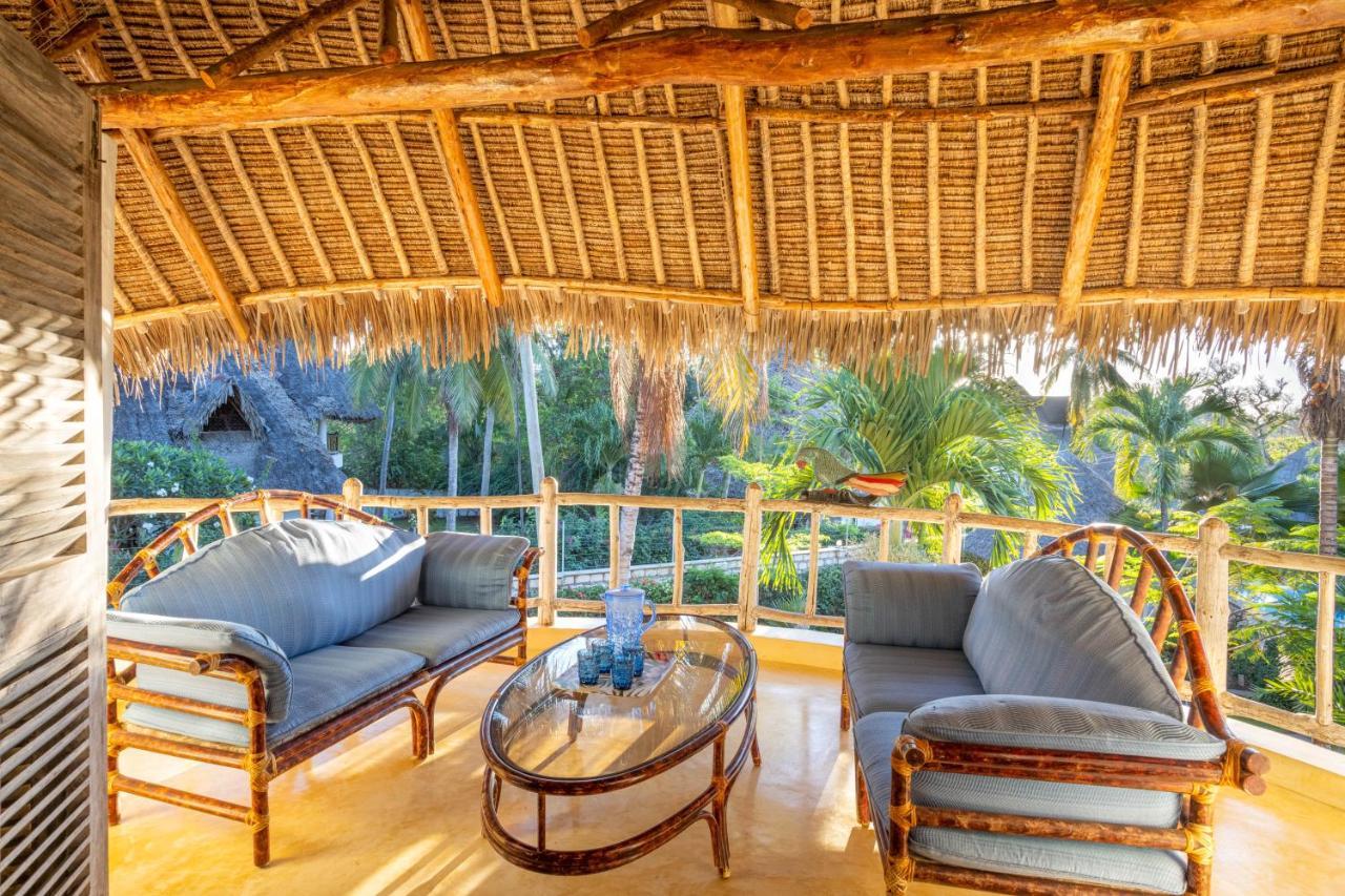 Aestus Villas Resort Diani Beach Exterior photo